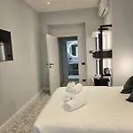 Victoria 4*