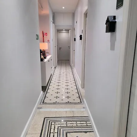 Victoria Guest house 4*